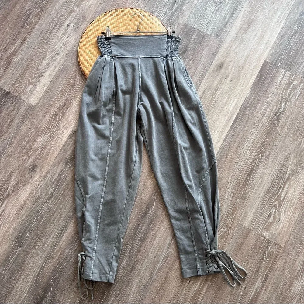 NWOT free people one Billie pants in gray women’s size‎ XS